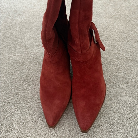 NEW without box Vince Camuto Women's Grathlyn Knee High Boot in Tomato - Picture 3 of 5